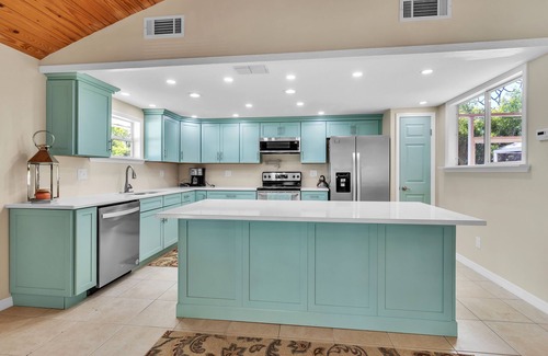 Saint James City House | NEW! Tropical Oasis with Private Screened Hot Tub