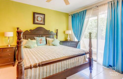 Zazil-ha House | NEW Tropical Vibe Condo with Roof Pool Beach 3 blks