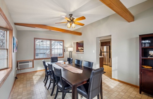 Seminary Hill House | NEW! Uline Hospitality (4-Bedroom Home)