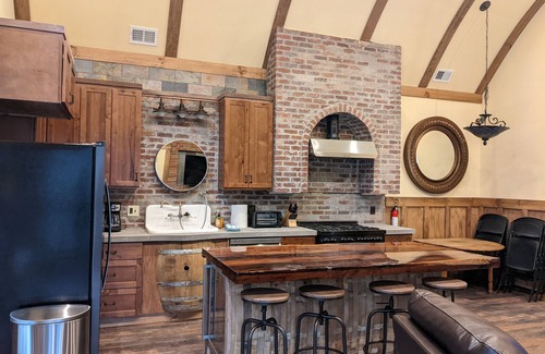 Elk Park Cottage | New Upscale Hobbit Retreat w/outdoor Kitchen on Elk River 4 miles to Banner Elk