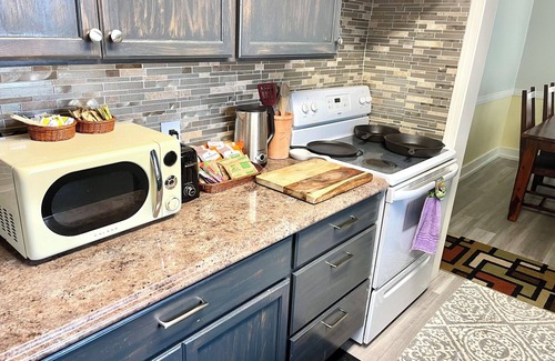 Port Angeles House | NEW Upstream Cottage! Pet friendly w/views! WiFi and fenced backyard