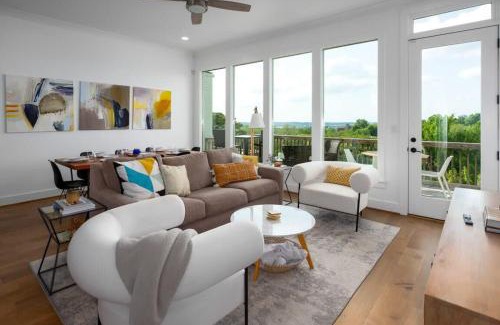 Five Points South House | NEW Urban Elegance - Scenic 2BR City Views