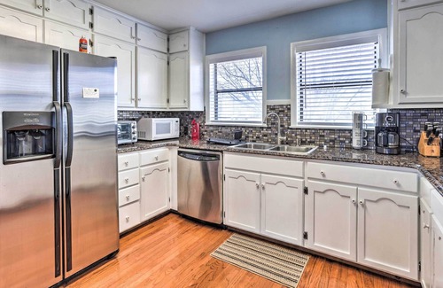 Wilsonville House | NEW! Waterfront Family Retreat w/ Dock & Game Room