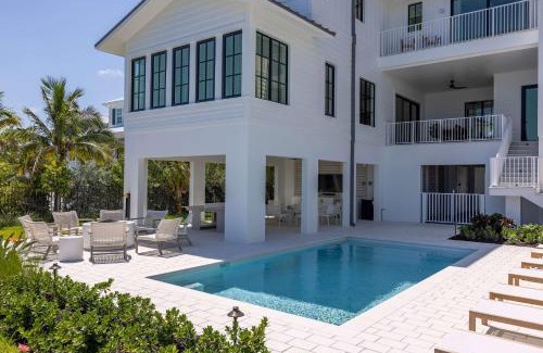 Key West House | New Waterfront Home - Sunray House