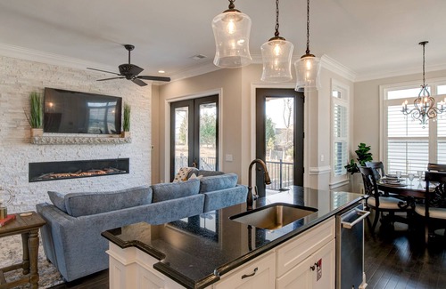 Lexington House | New Waterfront Lake Murray Home -Dock and Patio -1HR from Masters