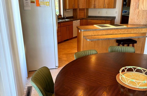 Necedah House | New Waterfront Listing- Castle Rock Lake, Hot Tub, Sand Beach, Central Wisconsin