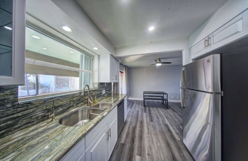Harbordale Condo | New Waterfront Mahalo 1 BR Apt