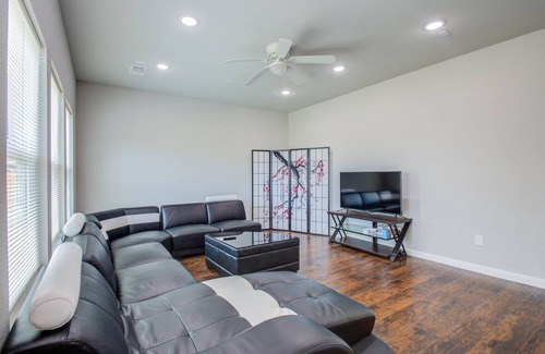 Texas City House | NEW! Welcoming Texas City Home ~ 6 Mi to Beach!
