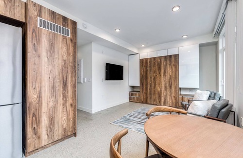 Downtown Vancouver Apartment | NEW West End Studio, Pet Allowed@ 1170 Barclay