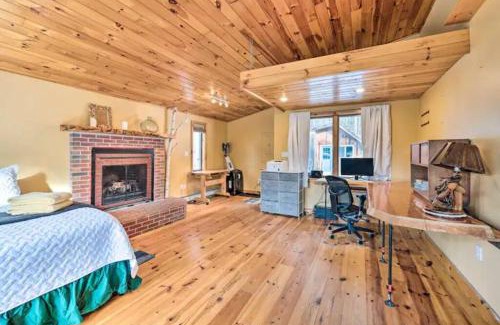 Thornton House | NEW! White Mountains View Escape