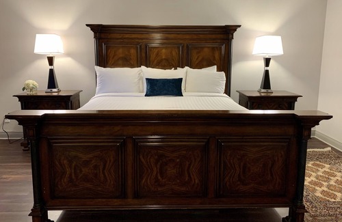 Downtown Hotel | New World Inn, Downtown Pensacola