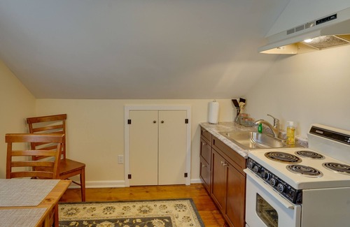 Newtonville Apartment | New York Vacation Rental ~ 7 Mi to Albany