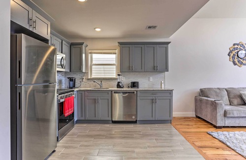 Lower Vailsburg Apartment | Newark Apartment ~ 5 Mi to Turtle Back Zoo!