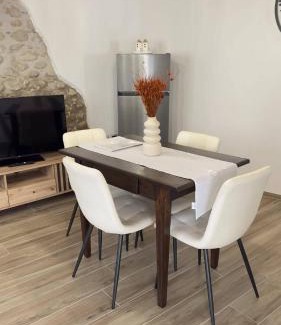 Castelnuovo del Garda Apartment | Newcastle house
