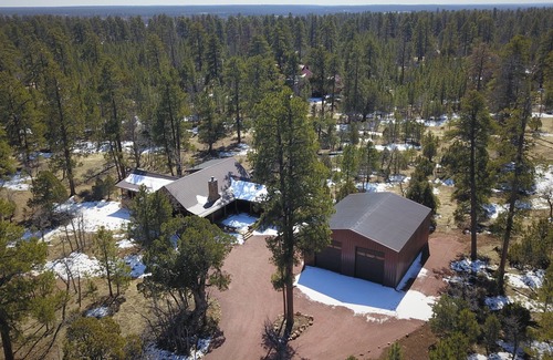 Happy Jack Cabin | NEWER, LUXURY, Solid LOG CABIN on Secluded 10 ACRES in Northern AZ