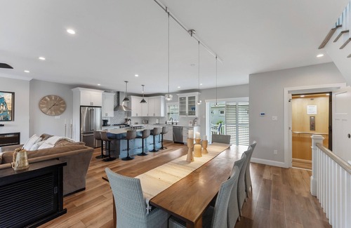 Cape May House | Newer Townhome in CM close to town with private parking, elevator and EV Charger