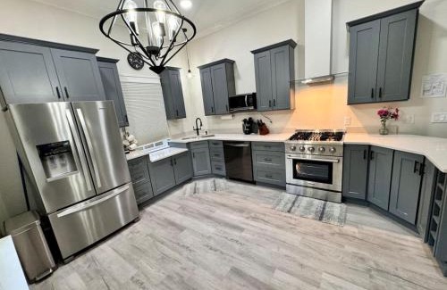Historic District House | Newest Cottage Downtown. Pet Yes