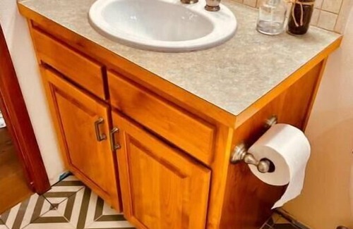 Oak Harbor Apartment | Newley Remodeled on Golf Course