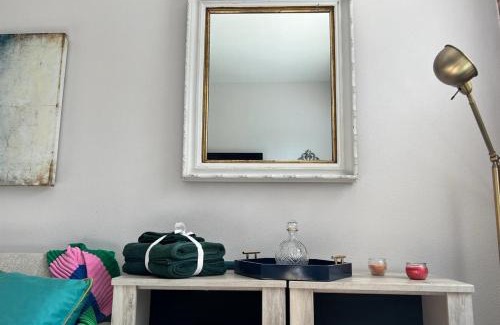 Little Armenia Apartment | Newlodge East Hollywood Retreat