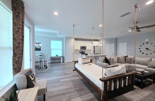 The Pines House | Newly Built 3/2 Home with Hanging Daybed- 1.5 miles to White Sand Beaches