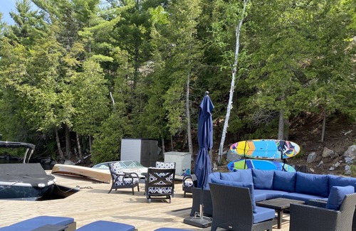 Seguin Cottage | Newly built 6 bedroom cottage on Lake Joseph