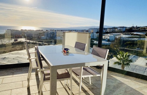 Torrox Apartment | Newly built, at the top with large terraces and sea views