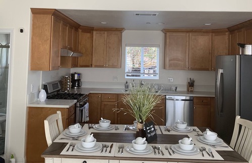 Midway City House | Newly Built, Centrally located to Disneyland, Anaheim Convention, Civic ctr home