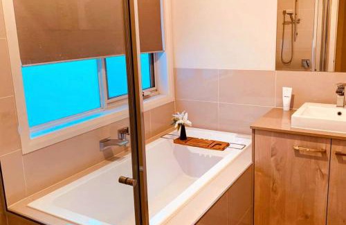 Berwick House | Newly Built Charming 4 BR house in Berwick whole house