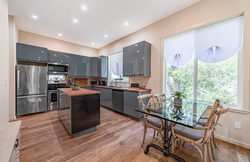Gold Beach House | Newly Built, Dog-Friendly, Colorful Creekside Home - One Mile to the Ocean