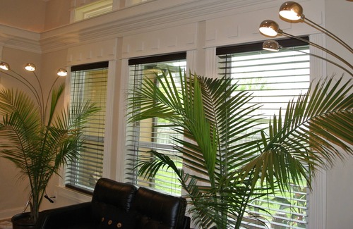Little Woods House | NEWLY Built/Gated/Luxurious N Upscale/Spacious 3,000 Sqft/Kingsizes/2 Living Rm.