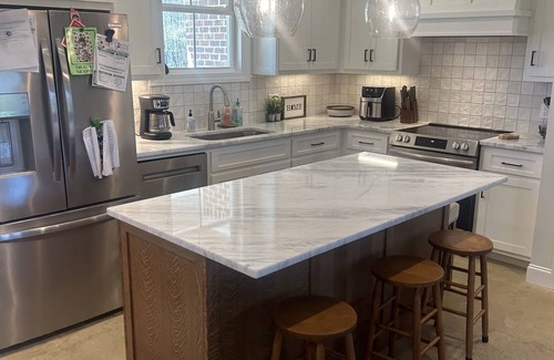 Oxford House | Newly built home 6 miles from Oxford and 8 miles from the grove.