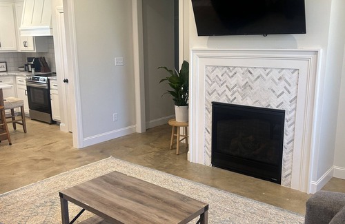 Oxford House | Newly built home 6 miles from Oxford and 8 miles from the grove.