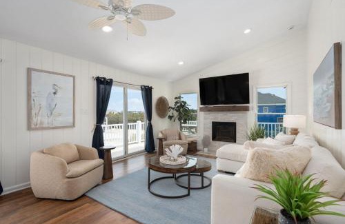 Whalehead Beach House | Newly Built Luxury Home Near Beach with Pool and Spa
