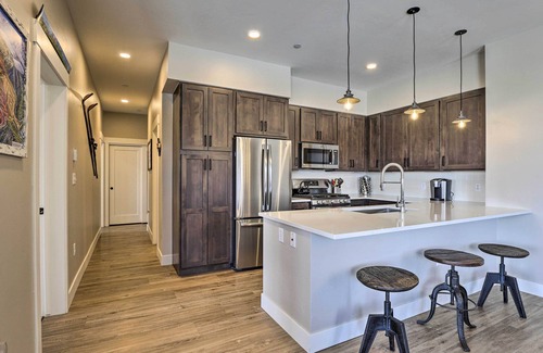 Winter Park Condo | Newly Built Ski Condo w/Hot Tub & Shuttle Access!