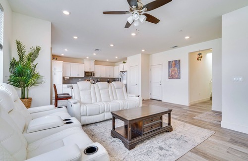 Tracy House | Newly Built Tracy Home w/Backyard + Pool Access!