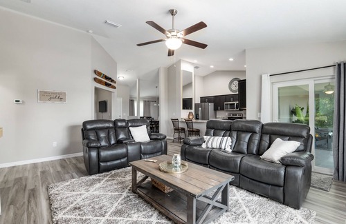 Candler House | Newly Built Tranquil Retreat on Smith Lake