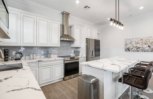 Mid-City House | Newly constructed 4 Bed luxury house with Private Heated Pool