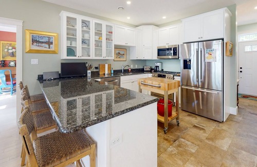 Spruce Head House | Newly-constructed, bayfront retreat with fast WiFi, firepit, & private beach