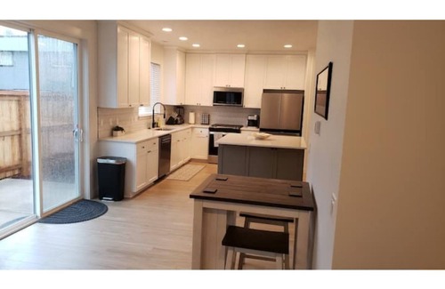 Thurston House | Newly constructed spacious home in Eugene/Springfield near UO and Autzen stadium