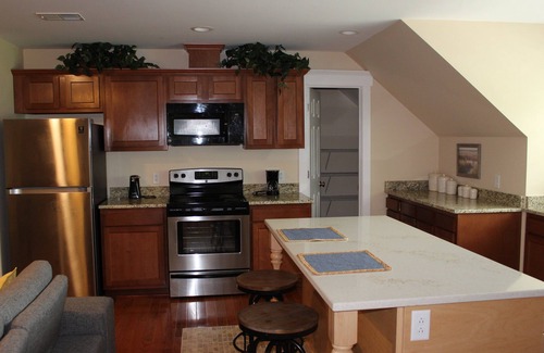 Edisto Island Apartment | Newly Constructed Garage Apartment w/Marsh Views; 3 Miles to Beach; CableTV/WiFi