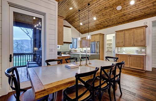 Lake Toxaway House | Newly Constructed Home at Lake Toxaway Country Club - Hartfield