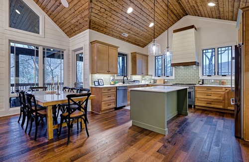 Lake Toxaway House | Newly Constructed Home at Lake Toxaway Country Club - Hartfield