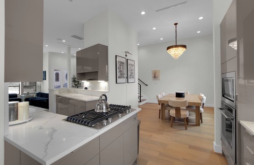 Houston House | Newly Constructed Winsome Village B - Galleria Area!