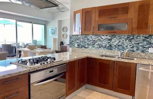 Bucerias Condo | Newly Decorated Beachfront/Oceanfront Condo in Bucerias. Punta Arena.