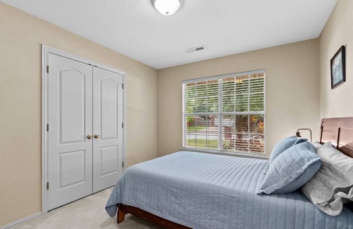 Johnson House | Newly decorated super clean spacious home next to the new Johnson square