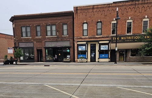 Waupaca Apartment | Newly finished 1 bedroom loft apartment located in downtown Waupaca.