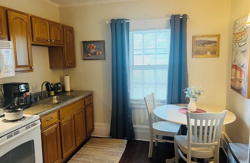 West Orange House | Newly furnished 1-bedroom apartment within a historic estate