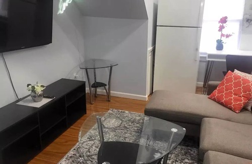 Weequahic Apartment | Newly furnished Cozy 2Bedroom Apart