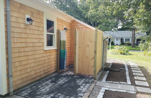 South Yarmouth House | NEWLY LISTED! Adorable Mid Cape Ranch