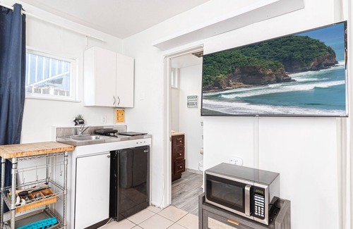 Newport Beach Condo | Newly Listed! Clean & Affordable Studio Unit, 1 House from the Sand!